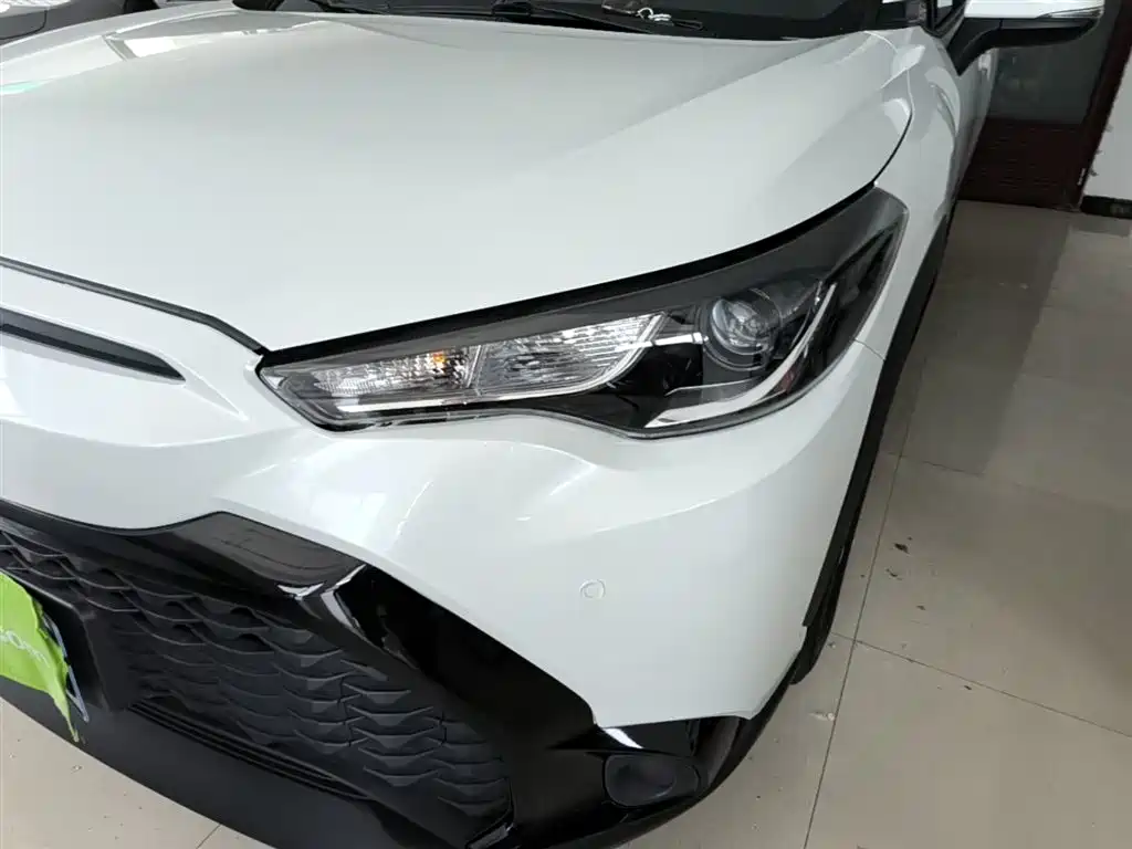 Toyota Frontlander 2022 2.0L CVT Leading Edition фото 24
