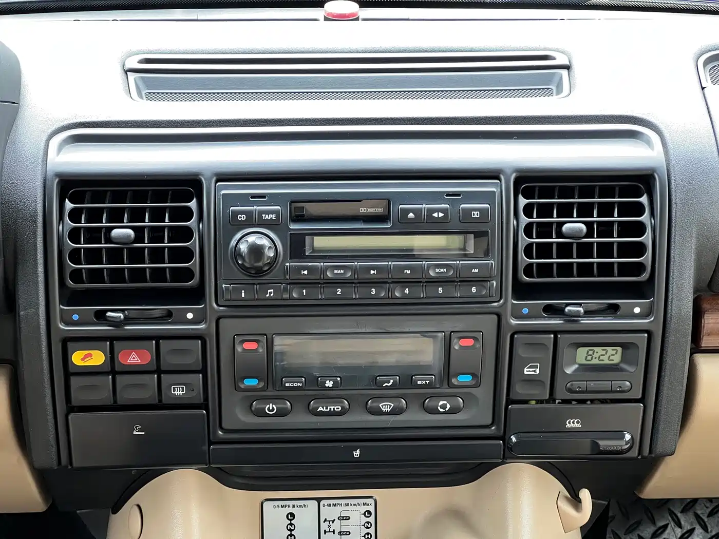 Land Rover Discovery 2004 Model 4.0 New Discovery фото 19