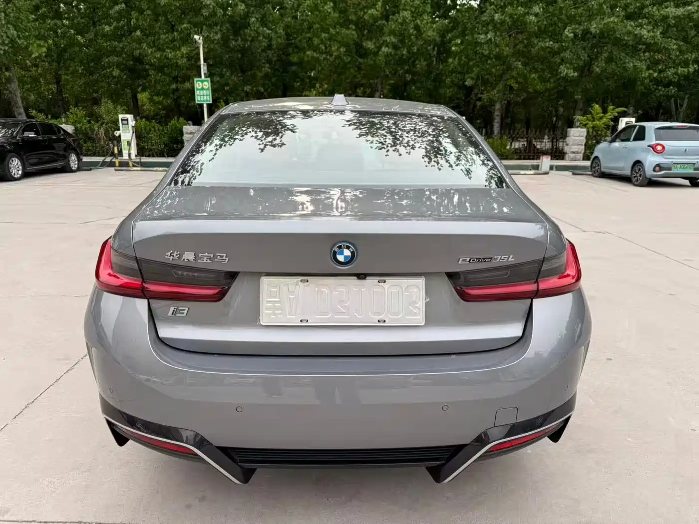 BMW i3 2022 eDrive 35 L фото 8