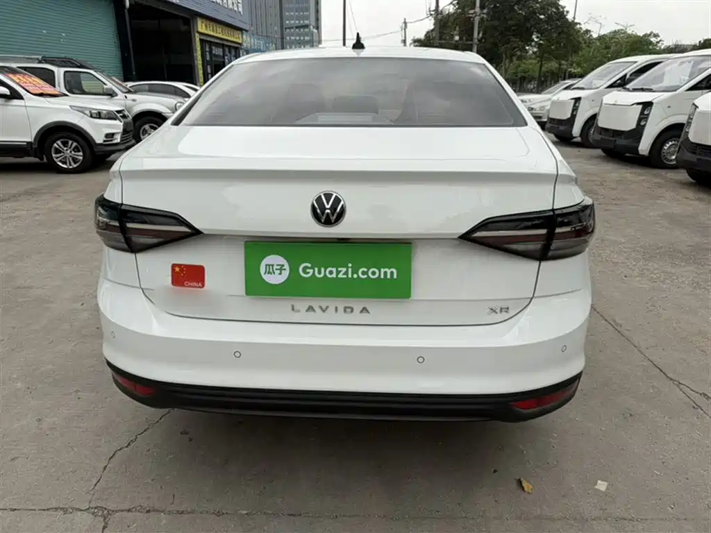 Volkswagen Lavida 2023 Xinrui 1.5L Auto Xinyi Edition фото 13