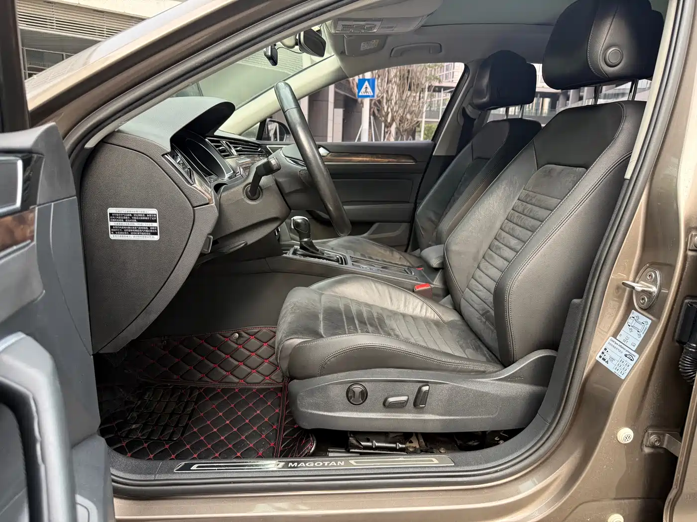 Volkswagen Magotan 2017 330TSI DSG Luxury фото 7