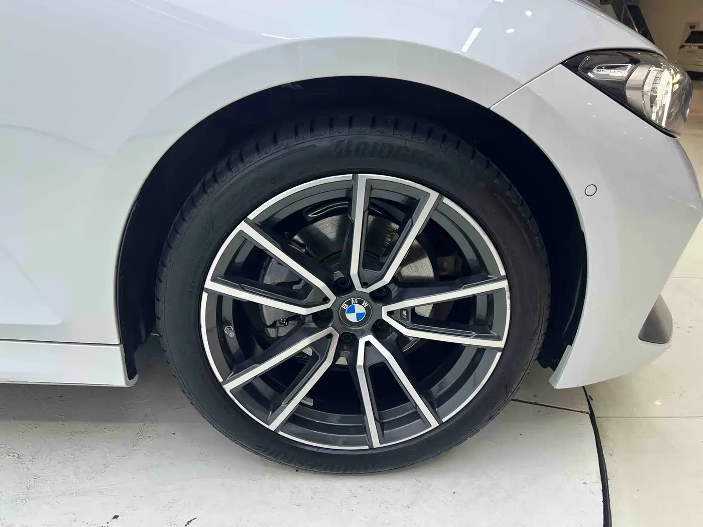 BMW 3 Series 2024 320Li M Sport Package фото 26