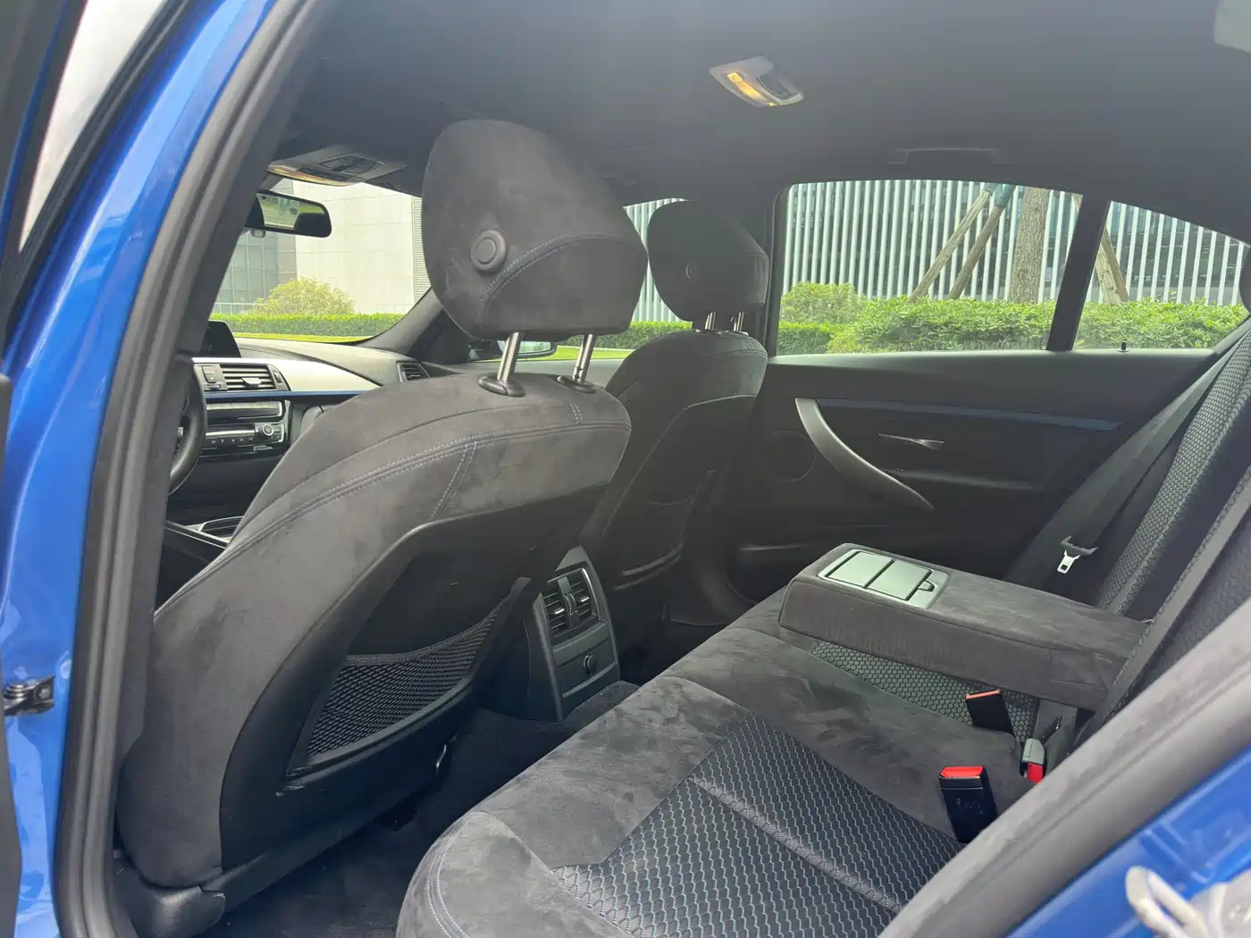 BMW 3 Series 2018 320i M Sport Package фото 4
