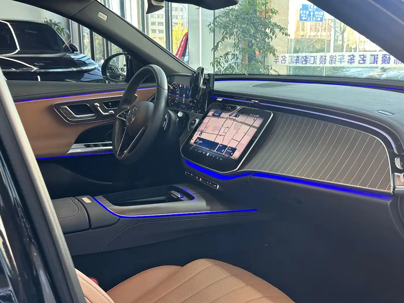 Mercedes-Benz E-Class 2024 E 300 L Fashion фото 8