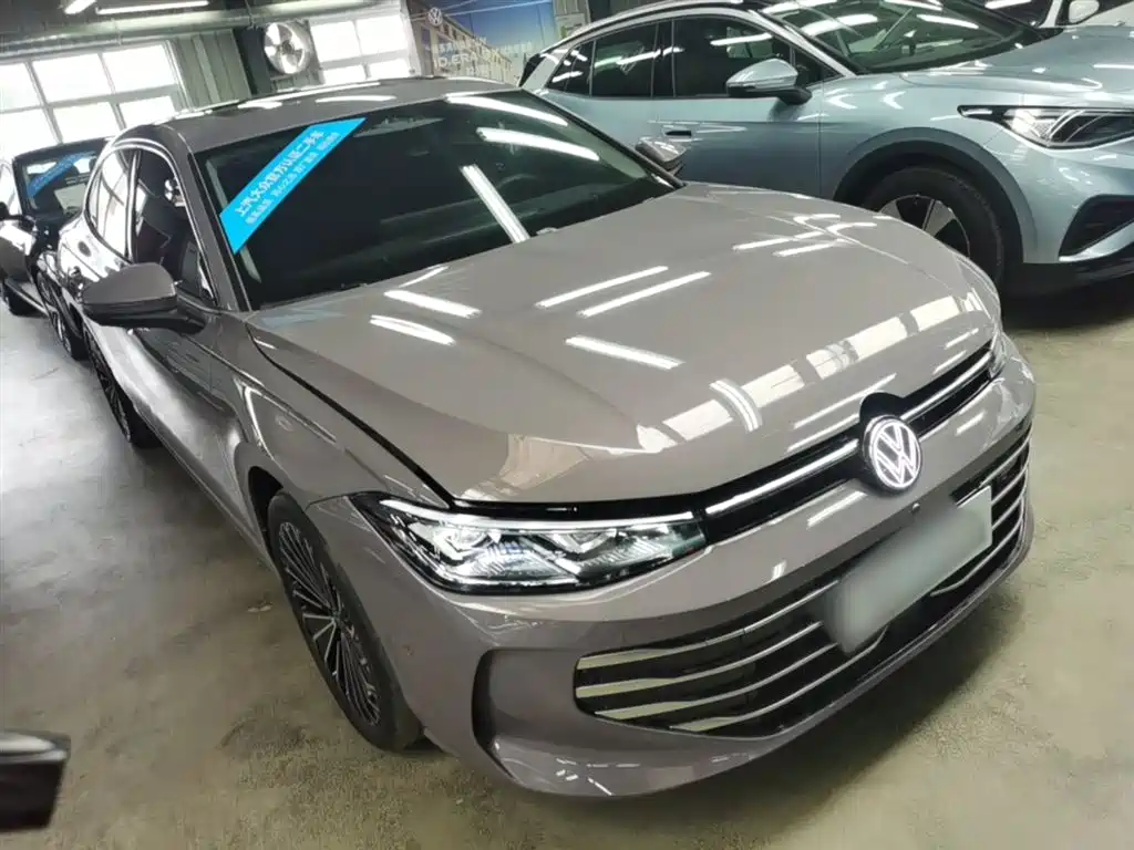 Volkswagen Passat 2025 Pro 380TSI Dragon Prestige Edition фото 4
