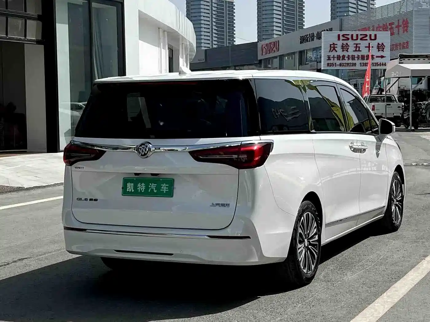 Buick GL8 2020 ES Landglory 653T Flagship фото 4