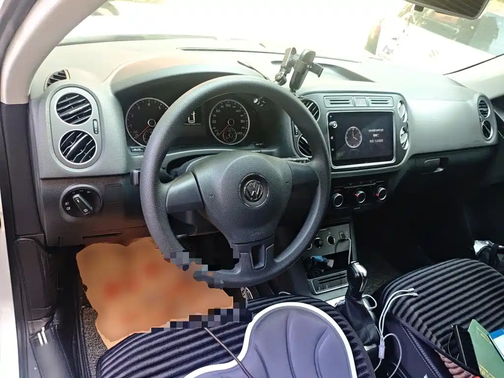 Фото 10 - Volkswagen Tiguan