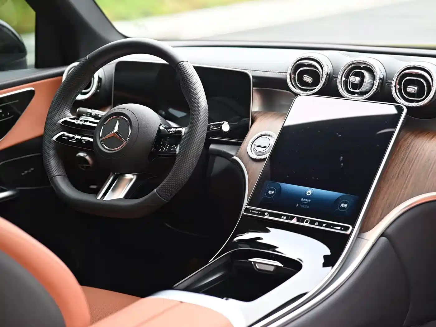 Mercedes-Benz GLC 2025 GLC 300 L 4MATIC Dynamic 5-seater фото 6