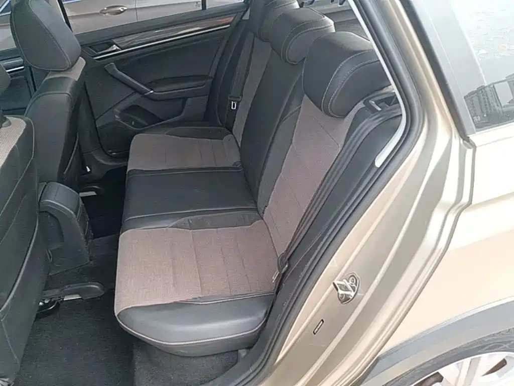 Volkswagen C-TREK 2018 2018 230TSI DSG Comfort