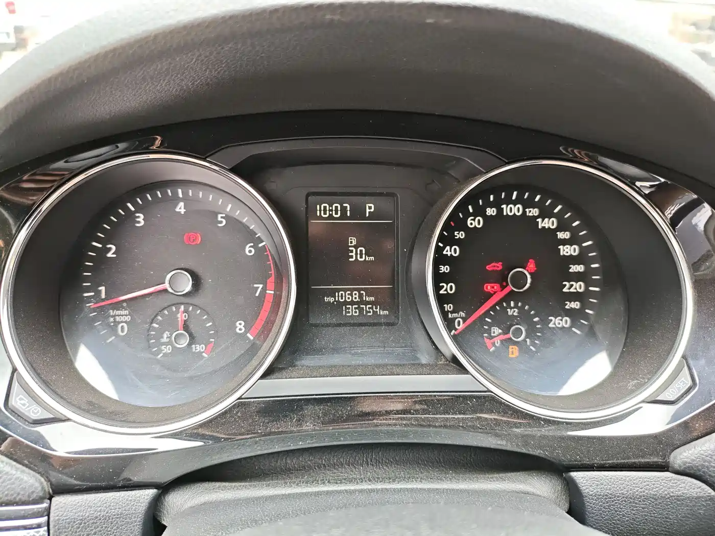 Volkswagen Sagitar 2015 230TSI Automatic Comfort фото 16