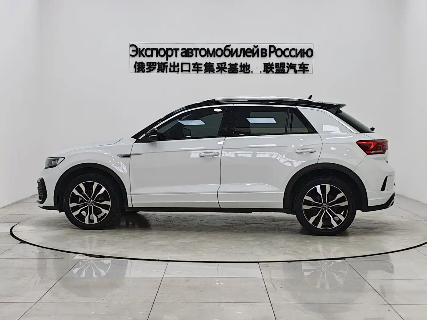 VOLKSWAGEN T ROC EXPLORING SONGS