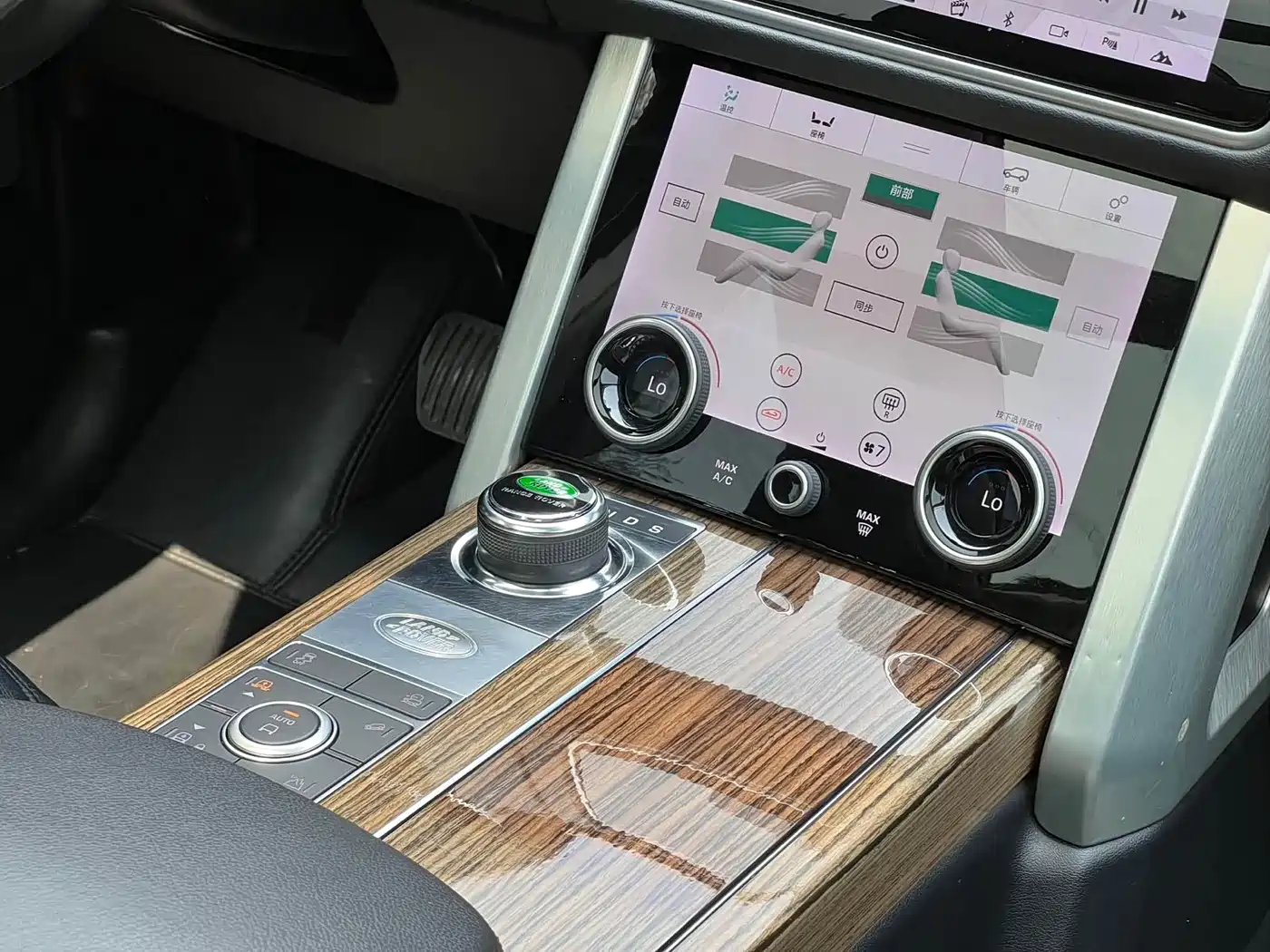 Land Rover Range Rover 2018 3.0 SC V6 Golden Age Edition фото 16