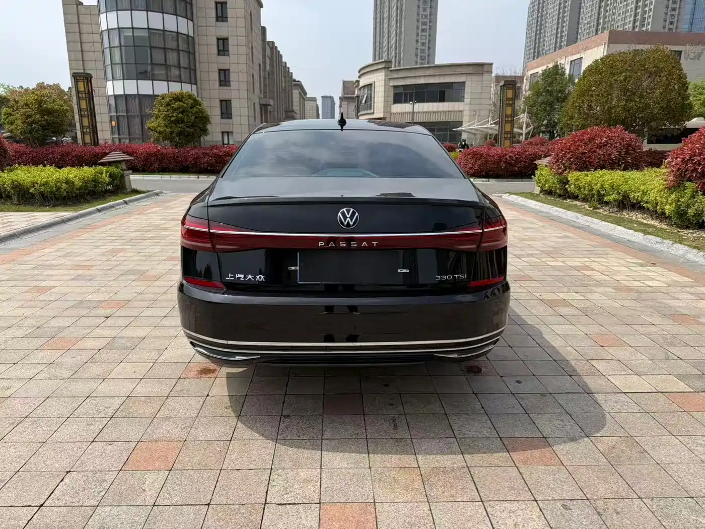 Volkswagen Passat 2023 330TSI Elite Edition фото 7