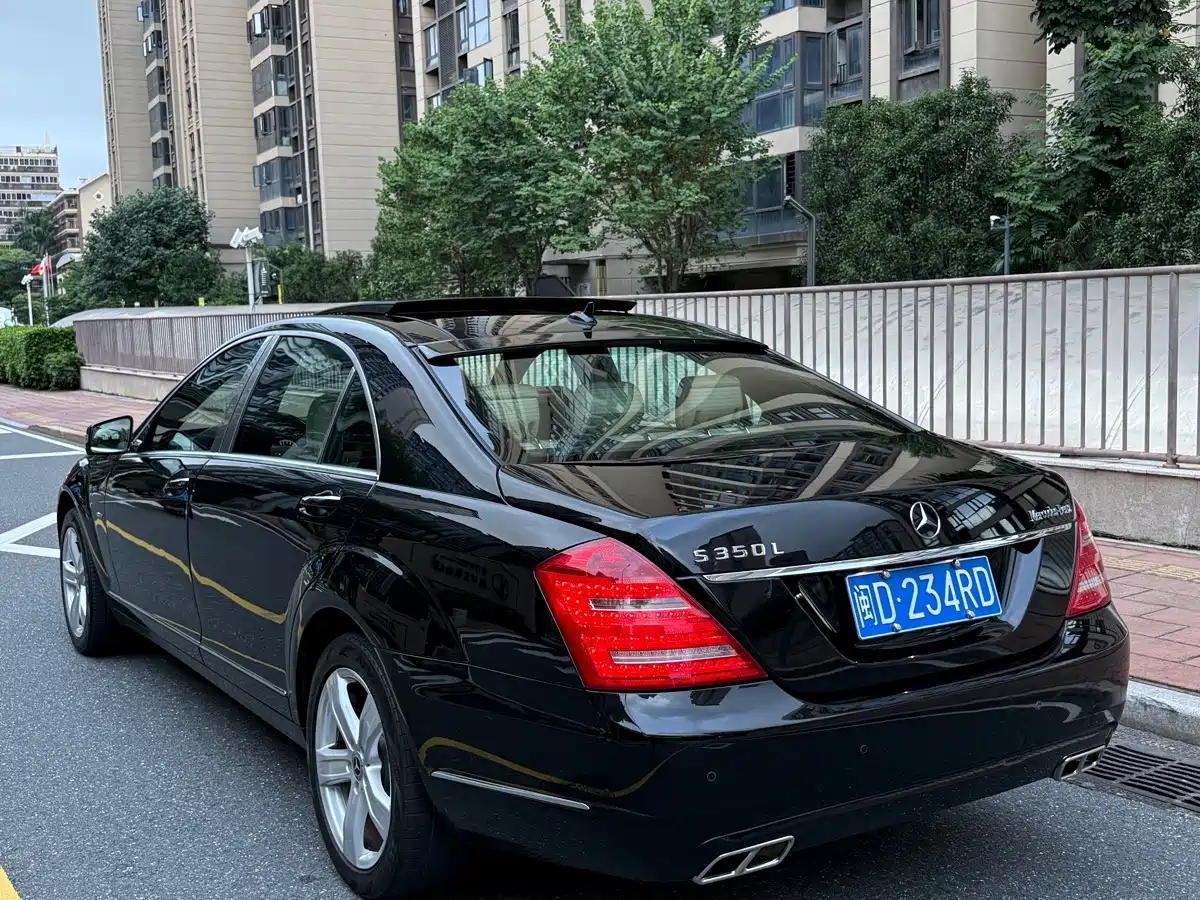 Фото 4 - Mercedes-Benz S-Class