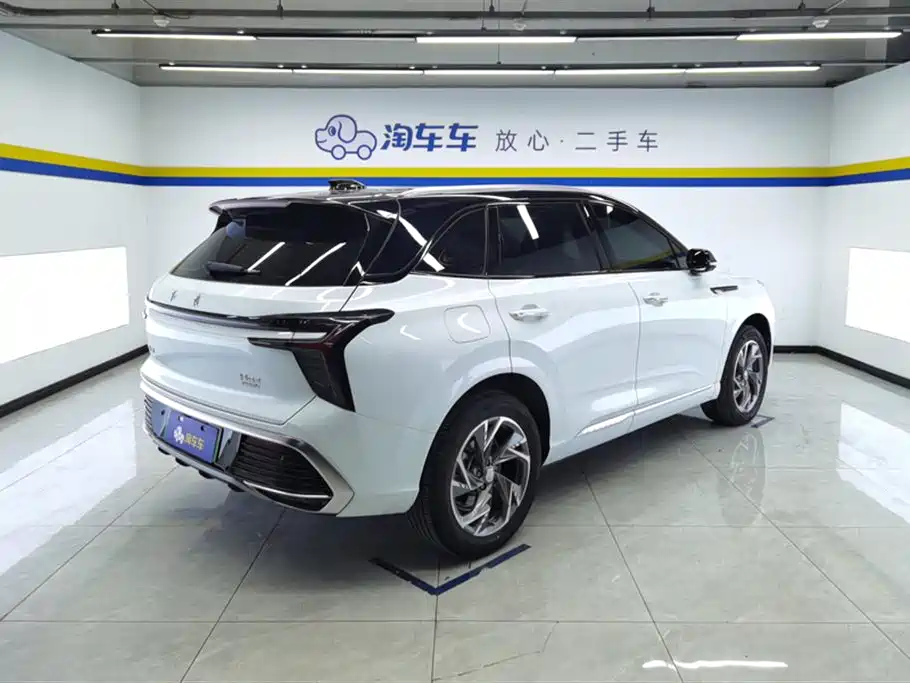 Hongqi HS3 PHEV 2024 PHEV 115km Power Edition фото 3