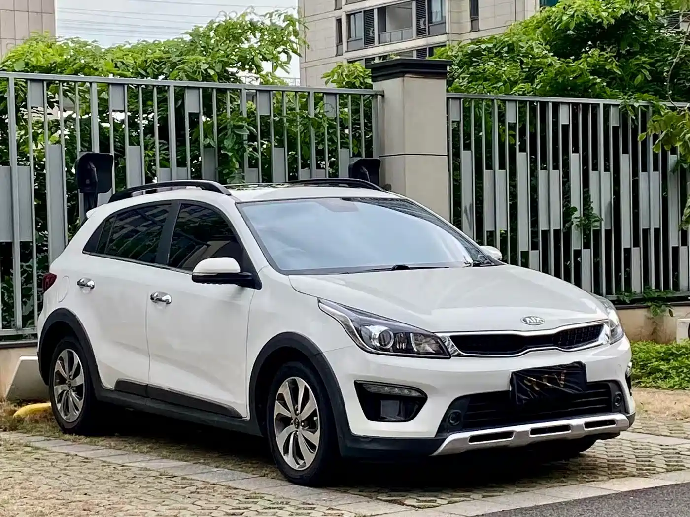 Kia KX CROSS 2018 1.6L Automatic Smart Sunroof Edition фото 12