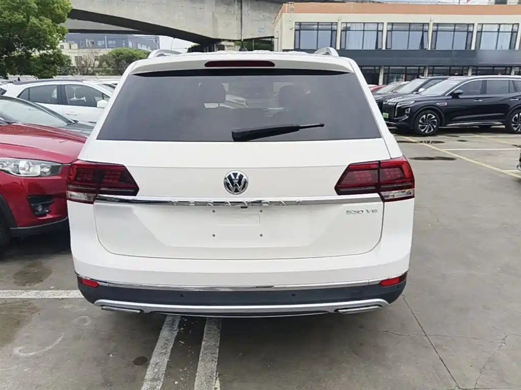 VOLKSWAGEN TOURANG