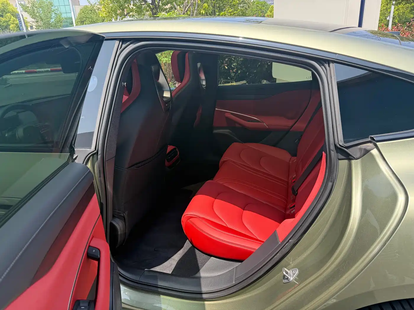 Xiaomi Auto Xiaomi SU7 2024 RWD Long Range Intelligent Driving Edition фото 15