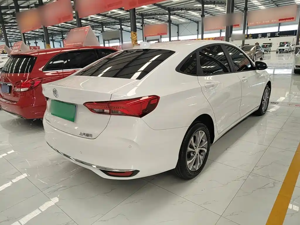 صورة 7 - Buick Verano