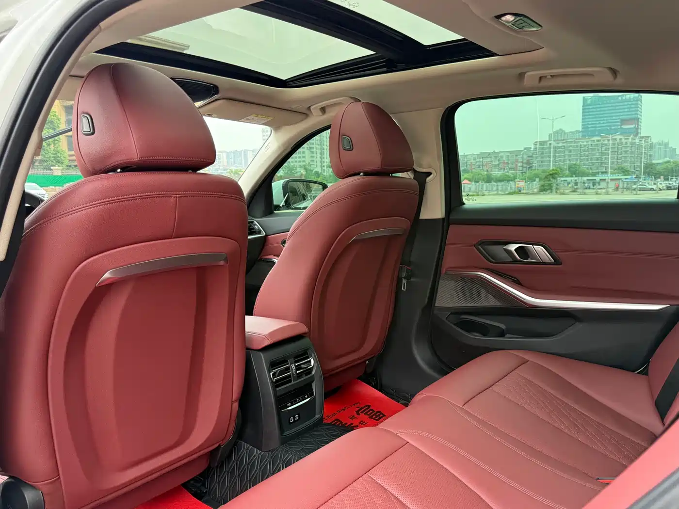 BMW i3 2024 eDrive 35 L фото 8
