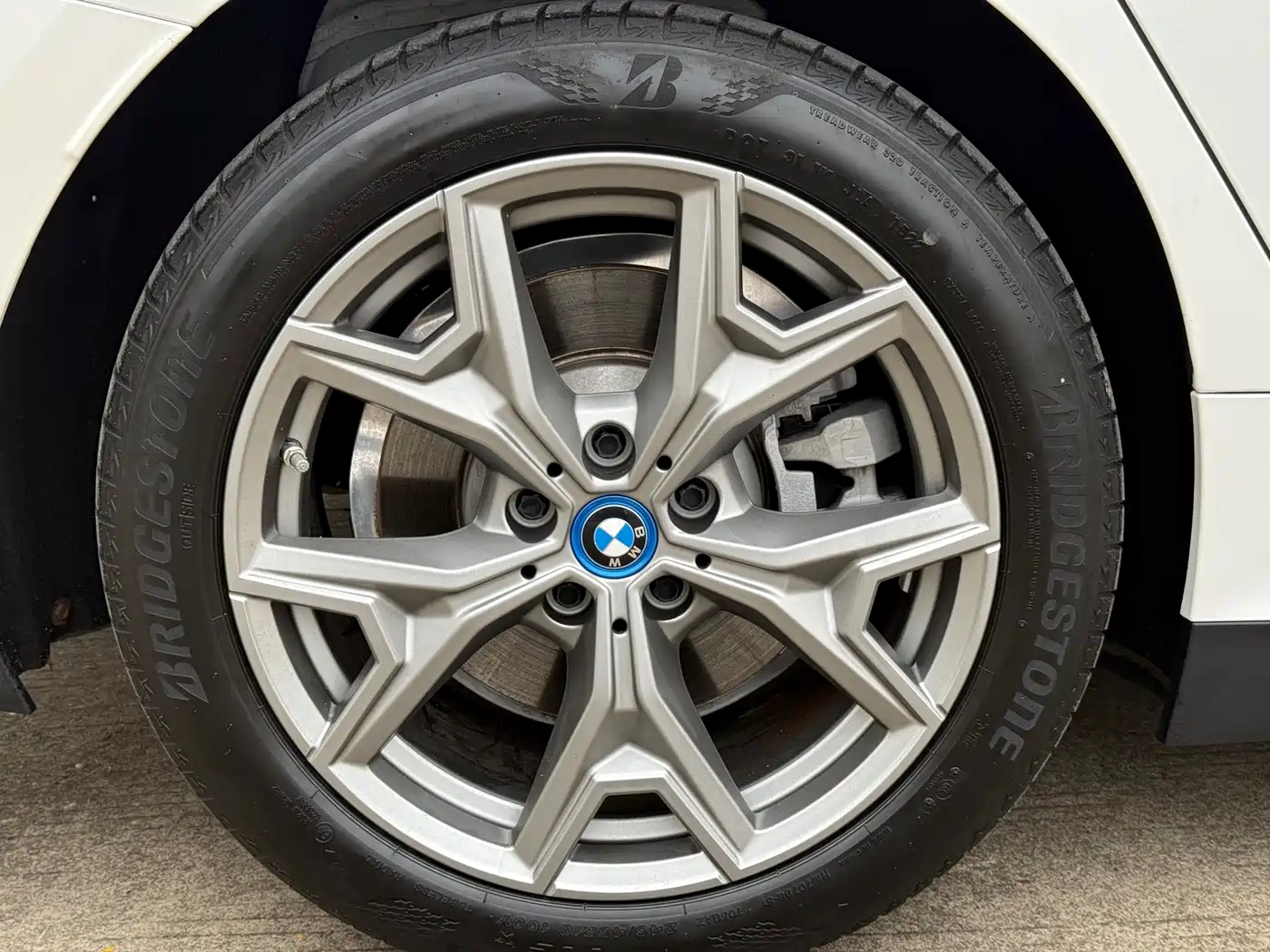 BMW i3 2024 eDrive 35 L фото 10