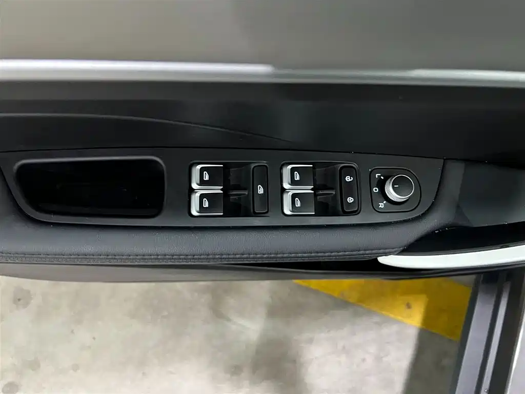 GEELY AUTOMOBILE BINYUE