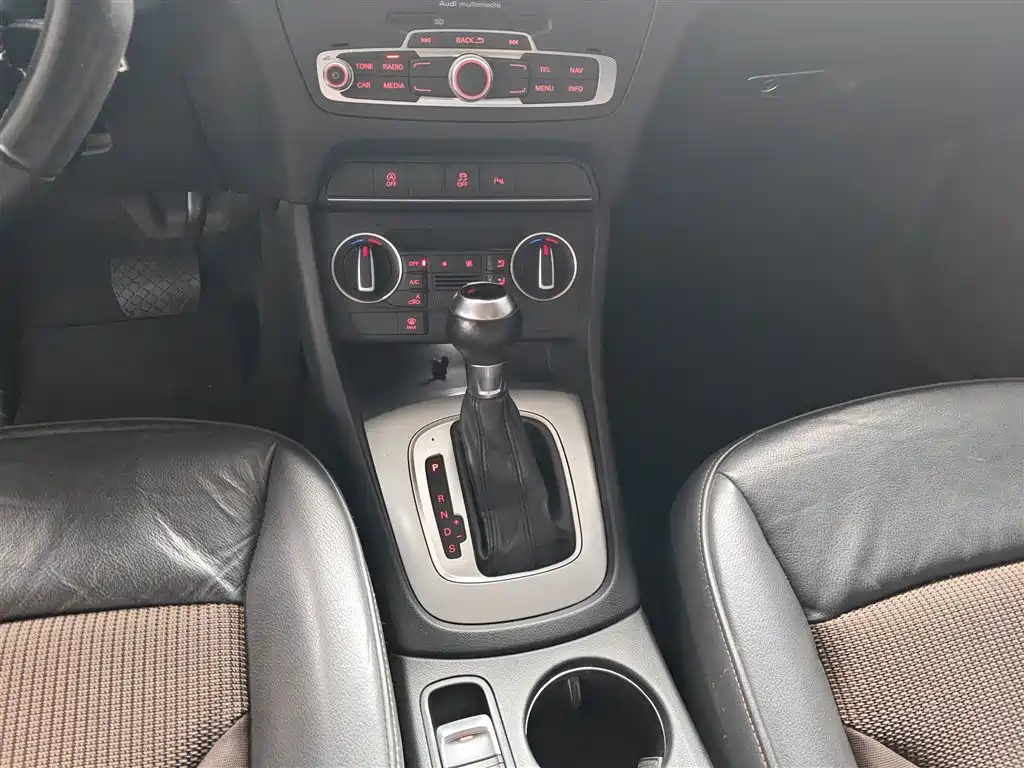 Audi Q3 2016 30 TFSI Fashion фото 10