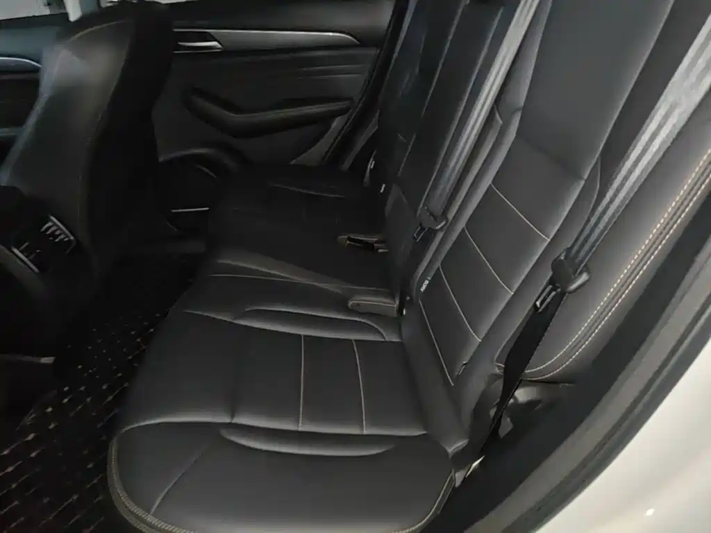 Photo 17 - Haval F7x