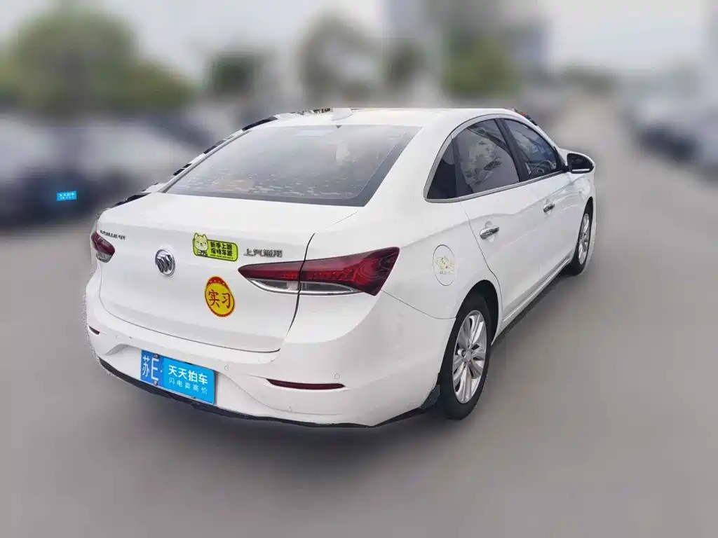 Photo 2 - Buick Excelle