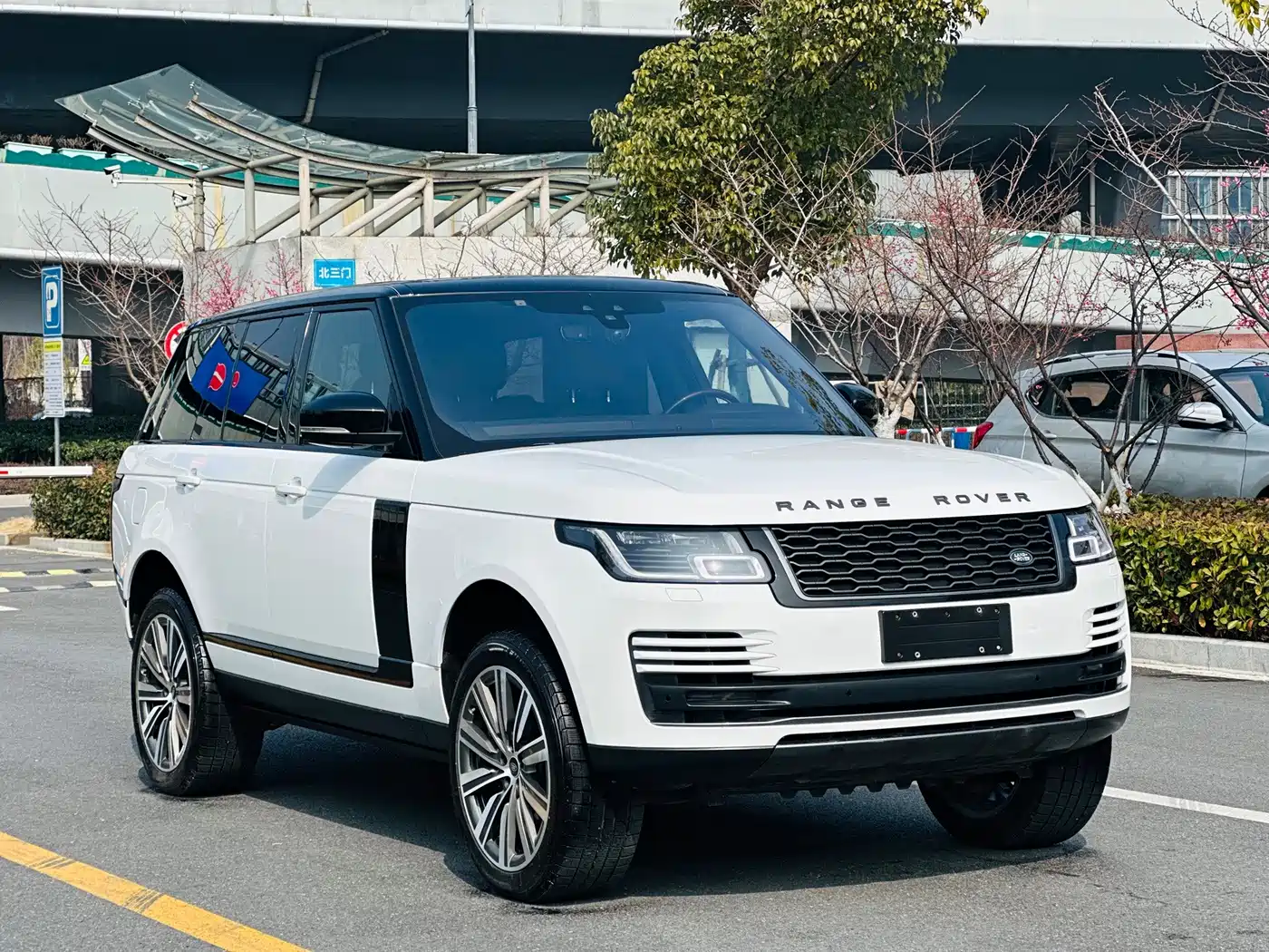 Фото 3 - Land Rover Range Rover