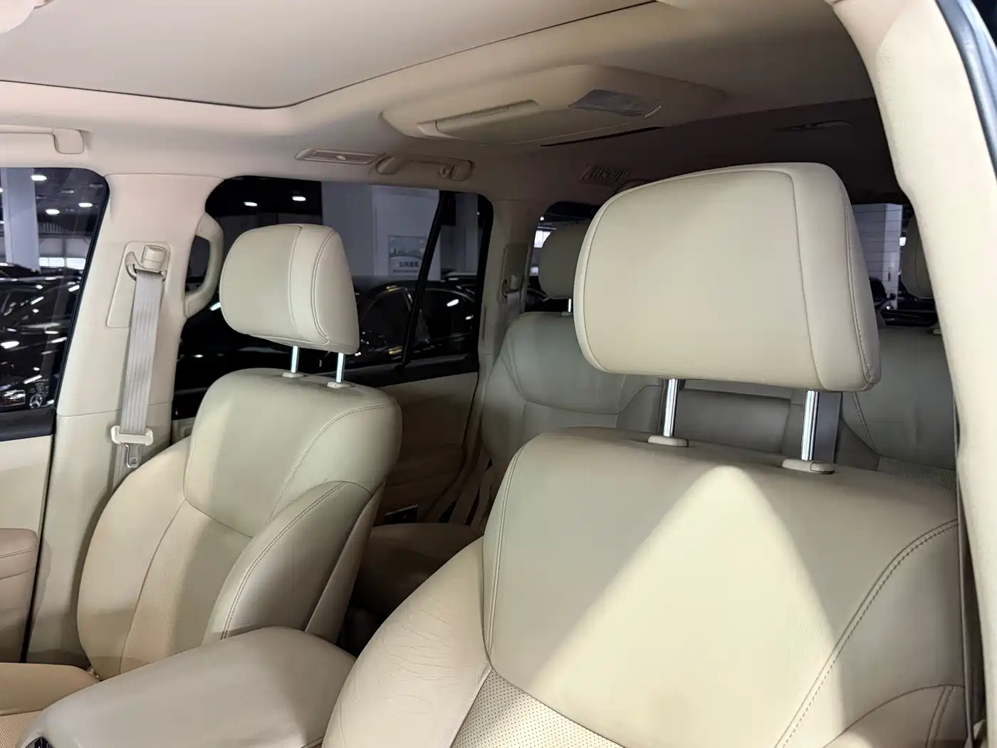 Lexus LX 2012 Model 570 фото 9