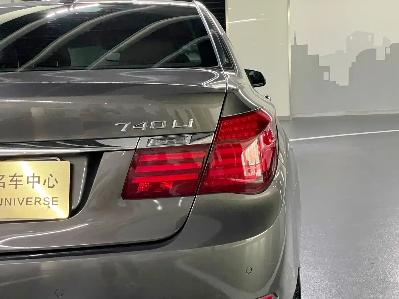 BMW 7 Series 2013 Model 740Li Leading фото 9