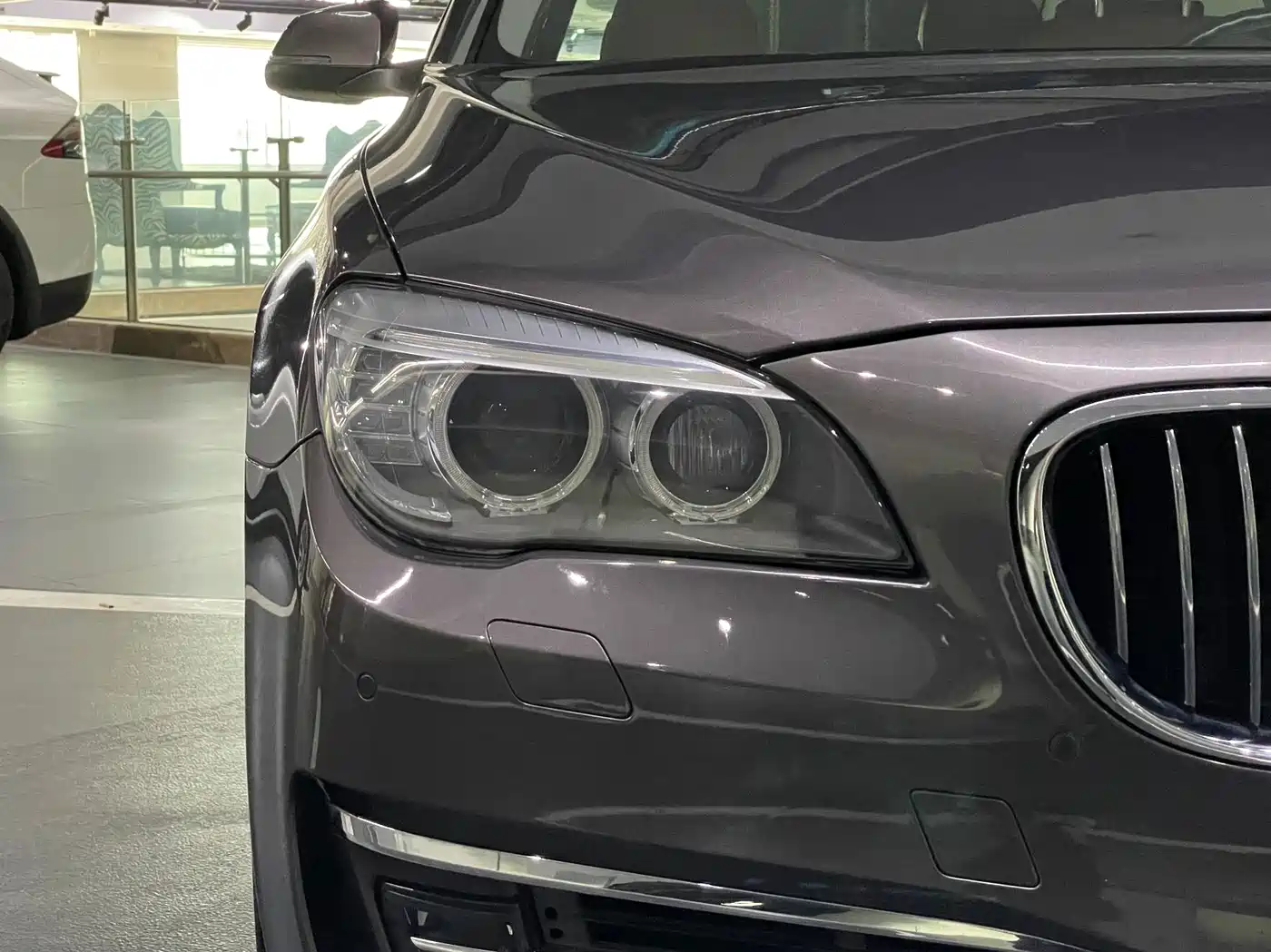 BMW 7 Series 2013 Model 740Li Leading фото 8