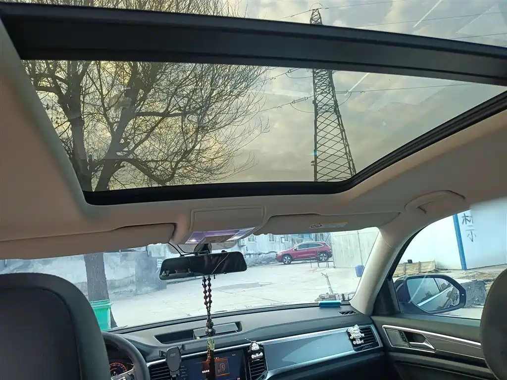 VOLKSWAGEN TOURANG