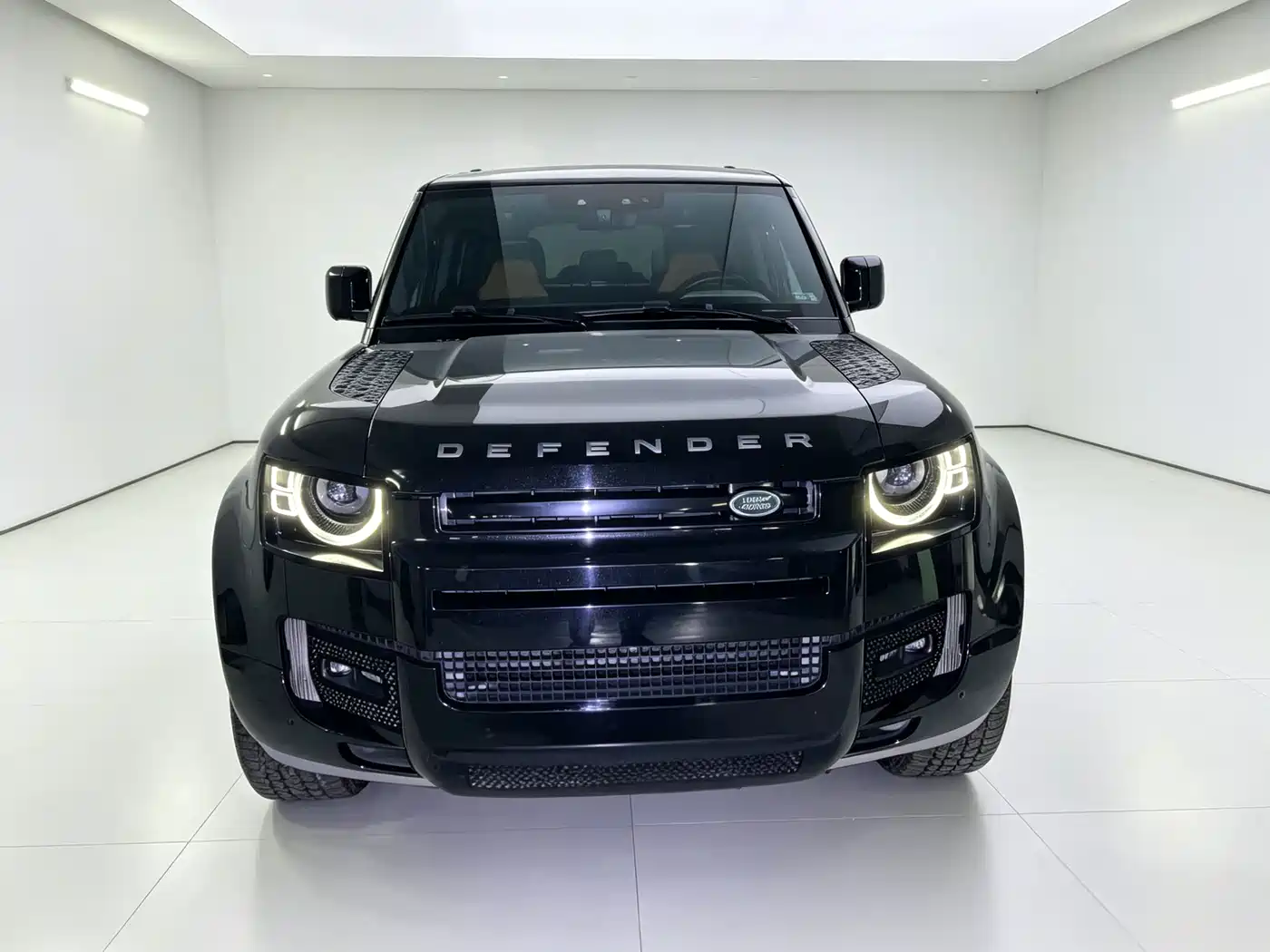 Land Rover Defender 2023 Facelift 110 3.0T P400 X-DYNAMIC HSE фото 2