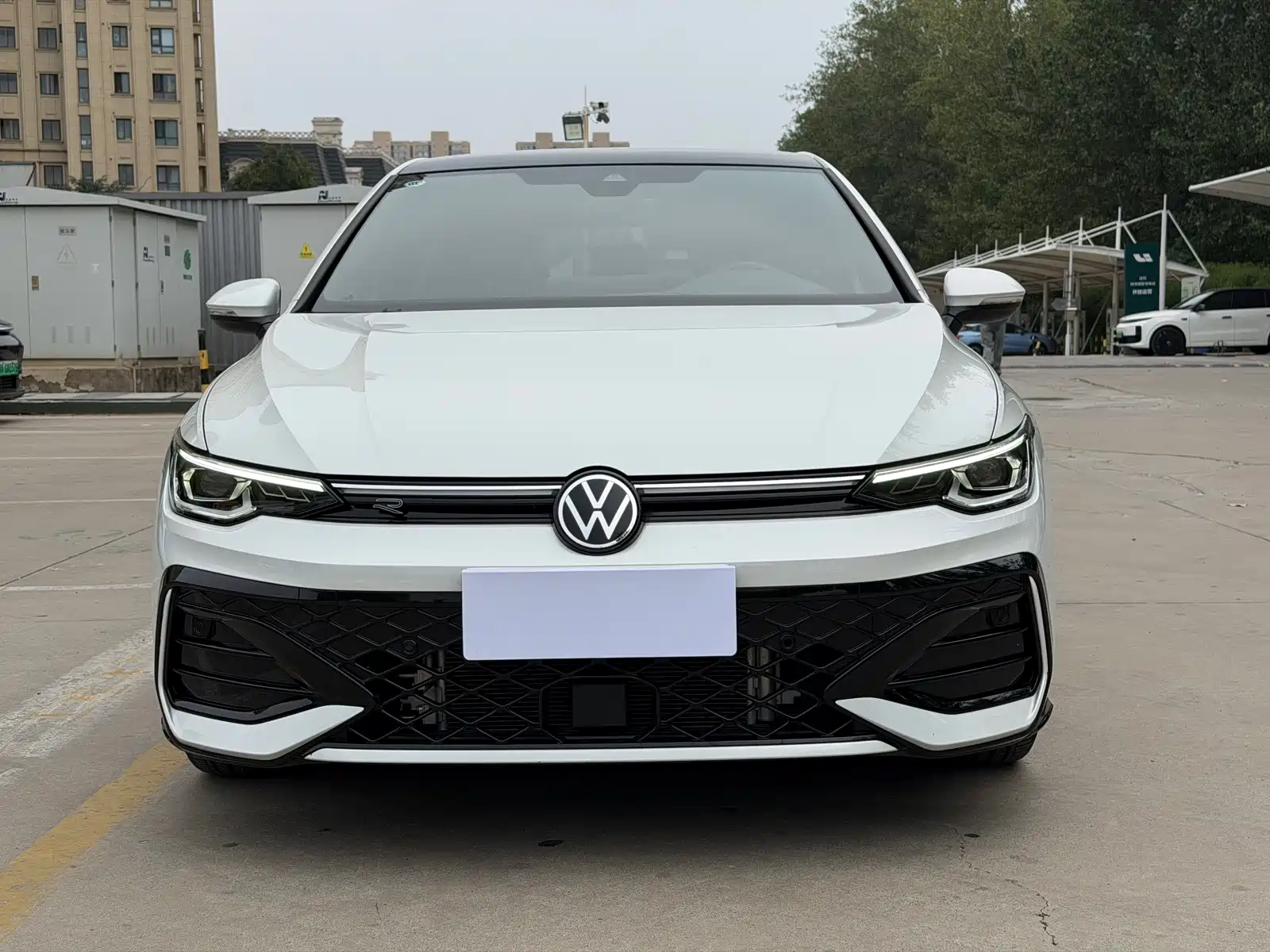 Фото 2 - Volkswagen Golf