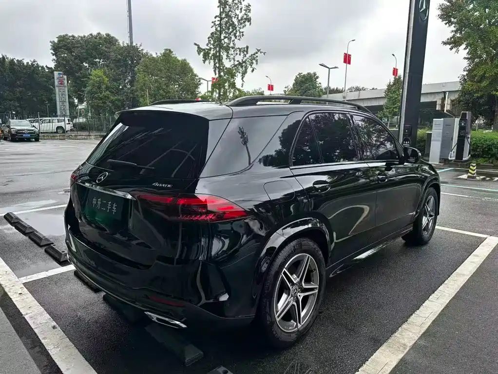 Photo 8 - Mercedes-Benz GLE