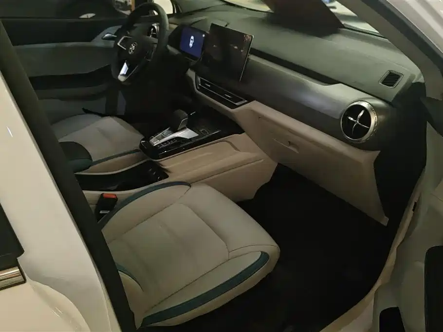 BYD Yuan Pro 2023 401KM Premium фото 8