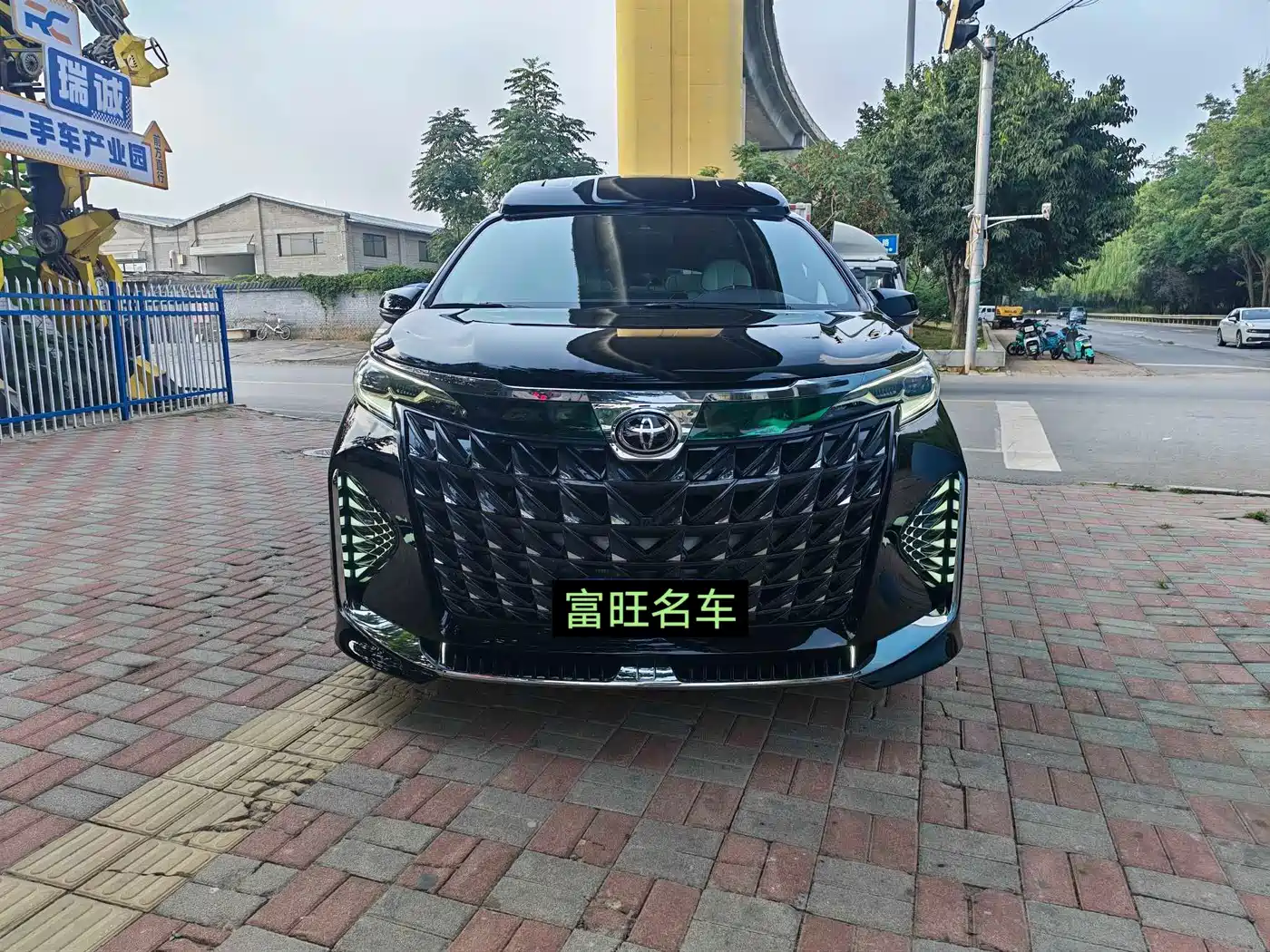 2026 Toyota Granvia