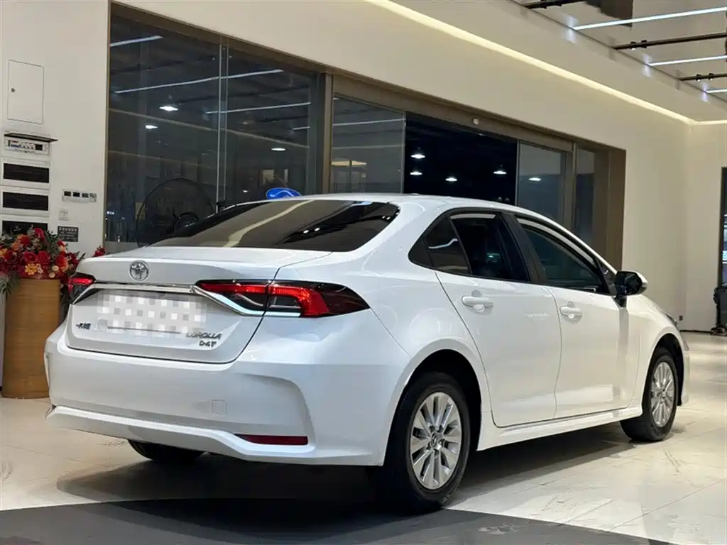 Toyota Corolla 2021 1.2T S-CVT Pioneer Edition фото 14
