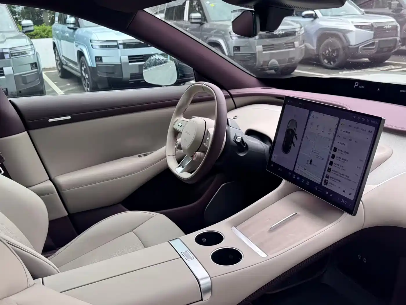 Xiaomi Auto Xiaomi YU7 2025 Extended Range AWD Pro фото 6