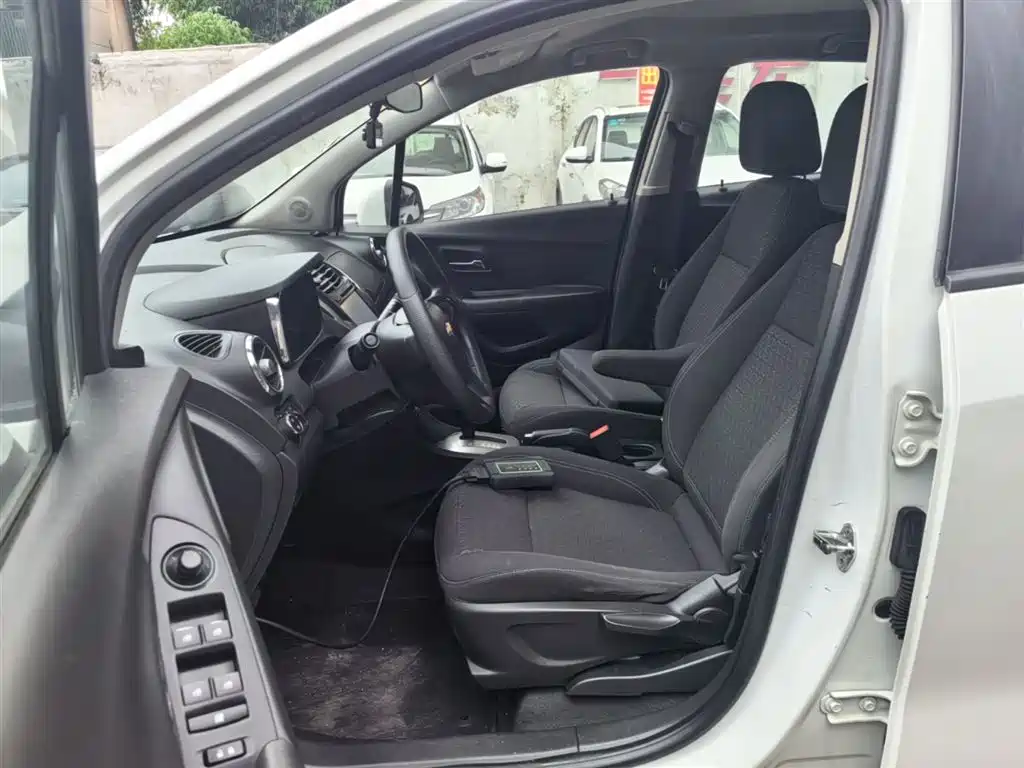 Chevrolet Trax 2014 1.4T Automatic 2WD Comfort фото 15
