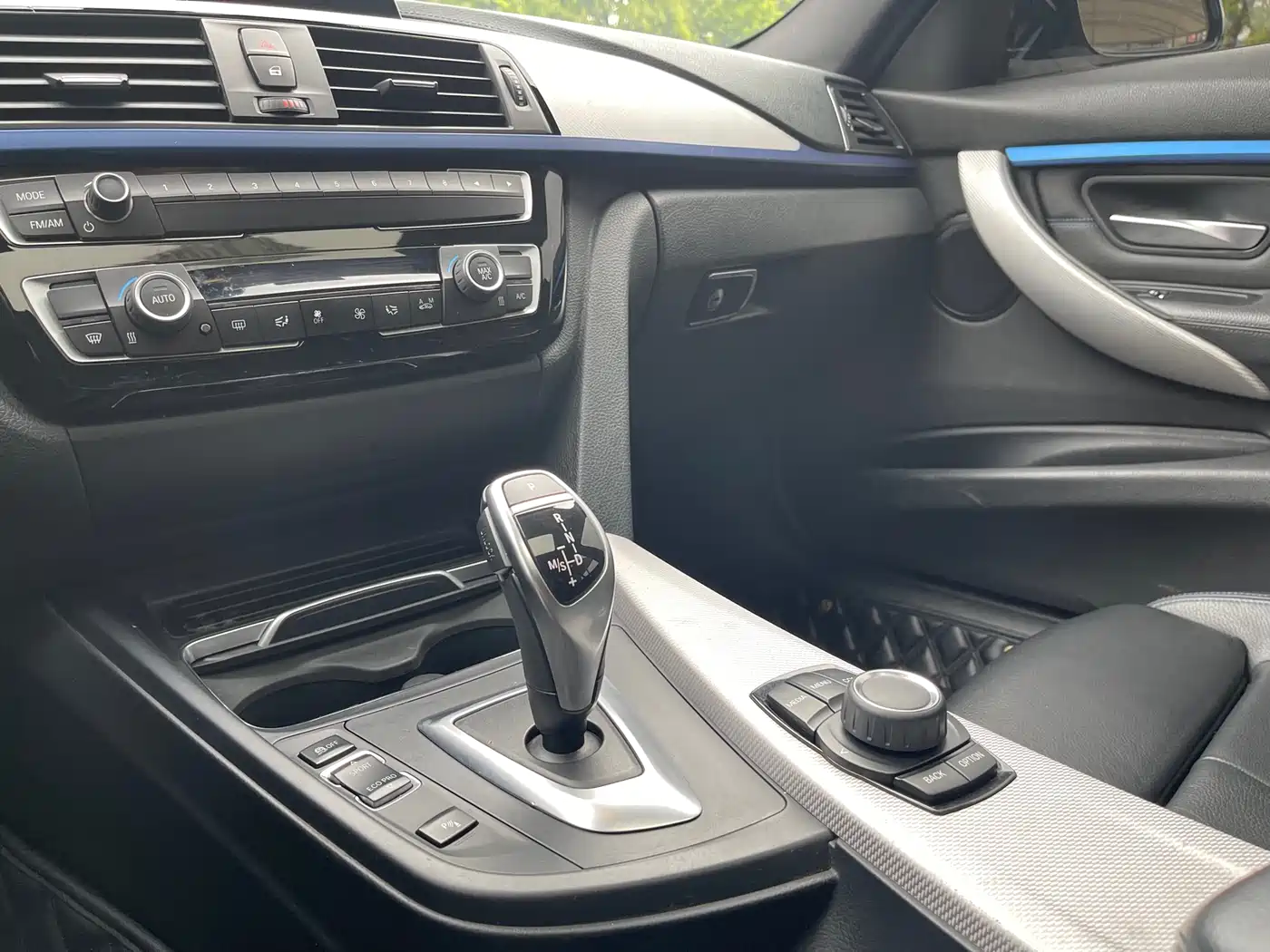 BMW 3 Series 2019 320i M Sport Package фото 8
