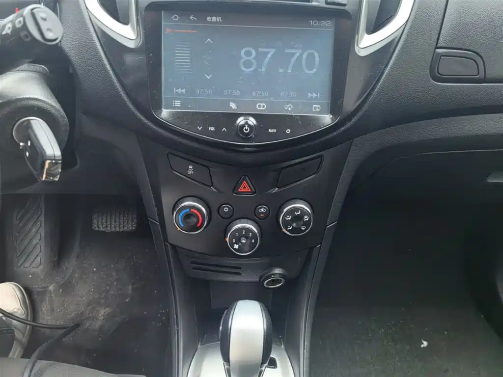 Chevrolet Trax 2014 1.4T Automatic 2WD Comfort фото 13