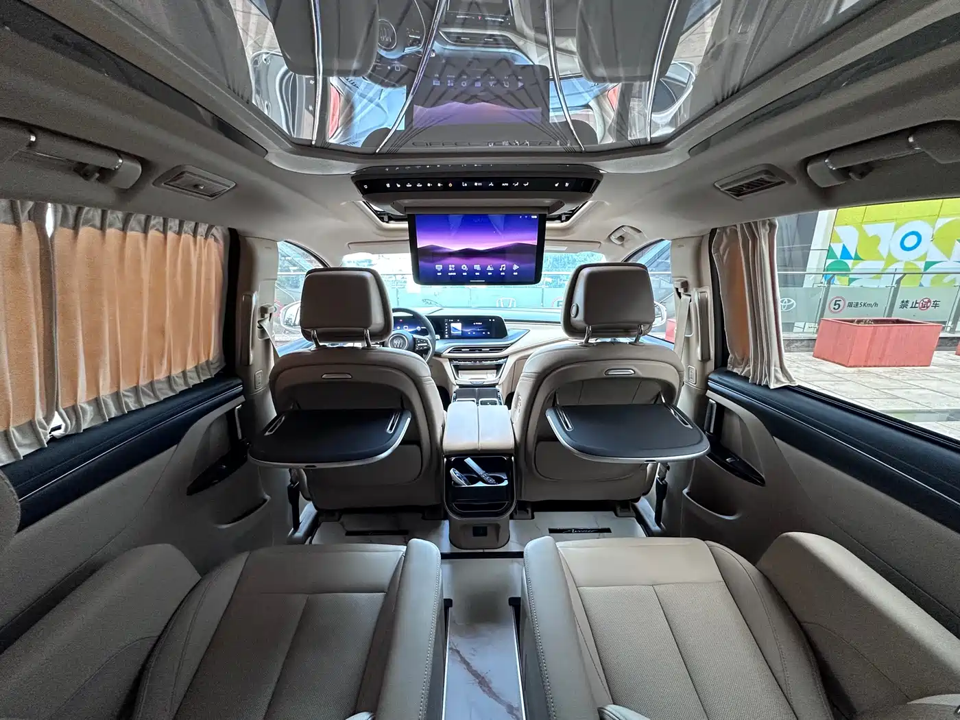 Buick GL8 New Energy 2025 Land Honor Premium Edition 7-Seater фото 13