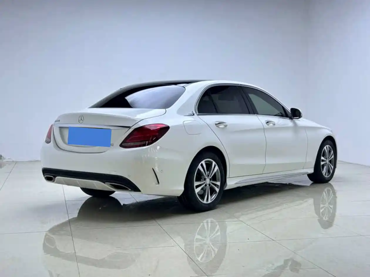 Mercedes-Benz C-Class 2015 Facelift C 200 L Sport фото 7