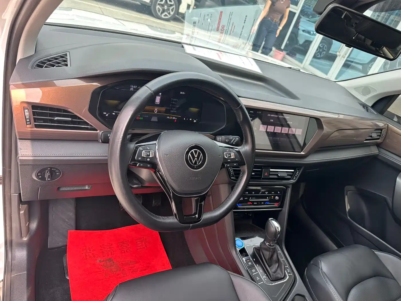 Volkswagen Tharu 2022 280TSI FWD Luxury Edition фото 10