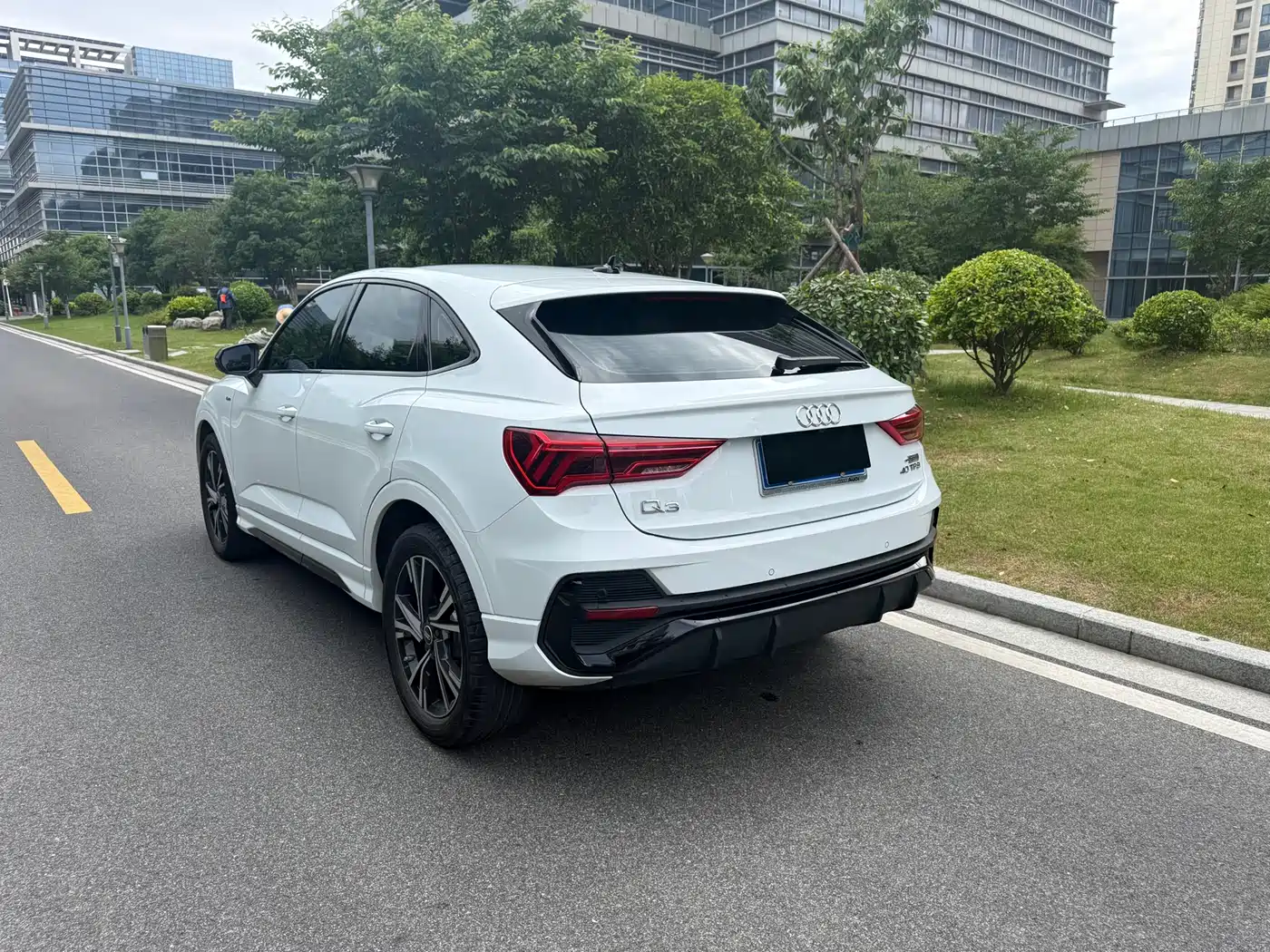 Audi Q3 Sportback 2022 40 TFSI Fashion фото 5