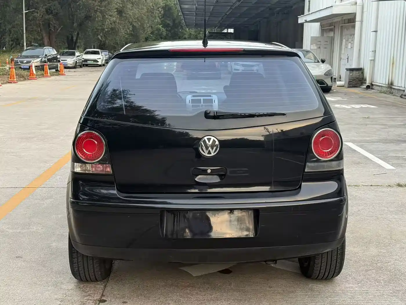 Volkswagen Polo 2010 2009 Sporty 1.6L Automatic