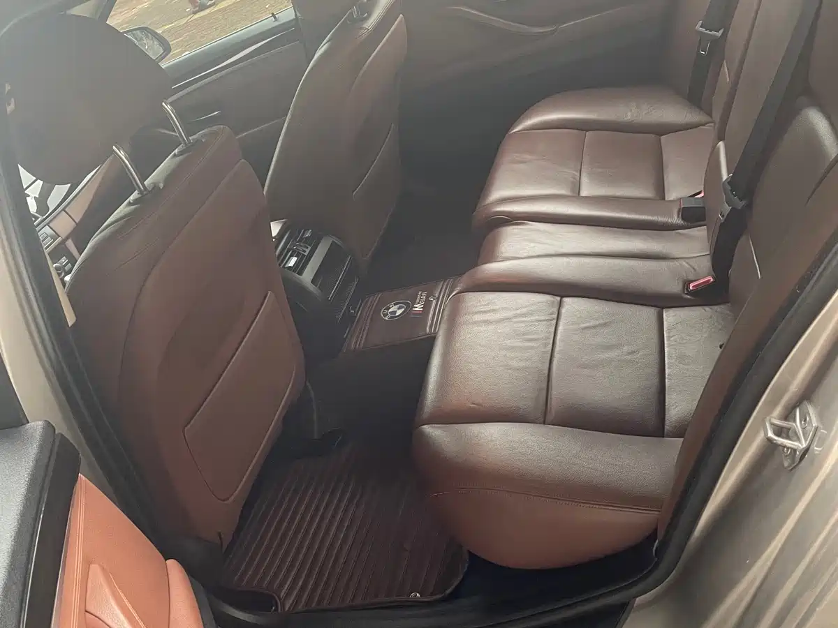 BMW 5 Series 2017 525Li Leading Edition фото 7